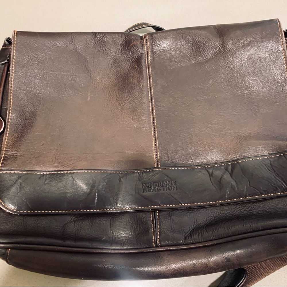 Kenneth Cole messenger bag